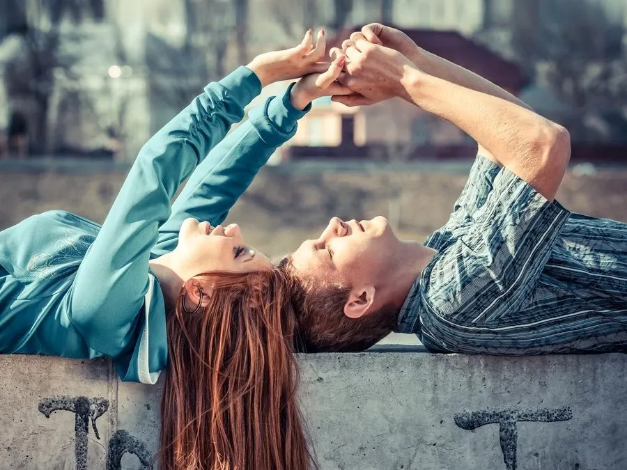 أسئلة صراحة للمرتبطين.. كيف اسال حبيبي أسئلة حلوه؟