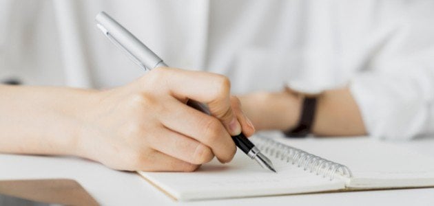 موضوع تعبير عن هجرة العقول المفكرة والأيدي العاملة جاهز للطباعة