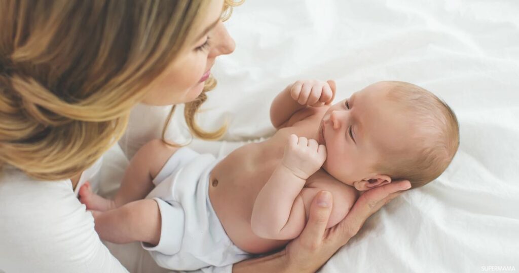 ما هي طريقة تربية الرضيع في الشهور الأولى