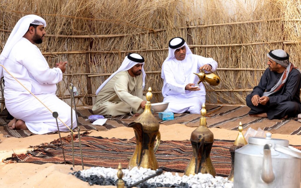 تعليم آداب المجالس للأطفال