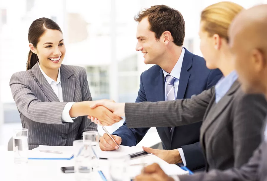 العوامل المؤثرة في سلوك للموظفين الإداري