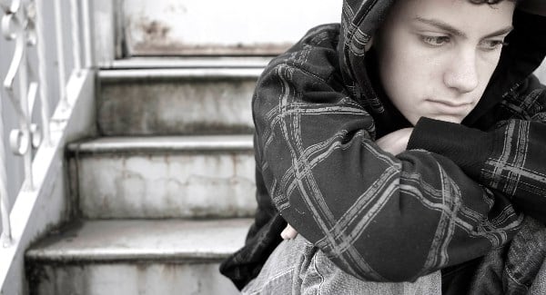 تعريف الاكتئاب في سن المراهقة