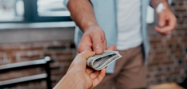 أفضل الطرق القانونية والسهلة لاستعادة أموالك من شخص مديون