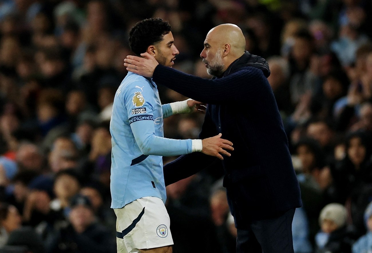 جوارديولا يشيد بعمر مرموش ويؤكد قدرته على اللعب بجوار هالاند