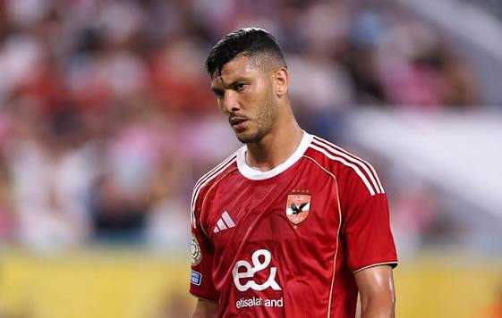 أشرف داري يقترب من العودة لتدريبات الأهلي ورفض عرضًا من الدوري الليبي