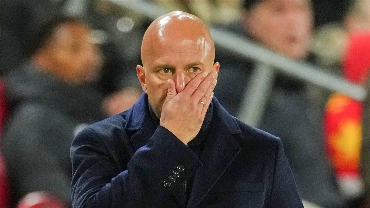 أرني سلوت: تركيزي منصب على مواجهة أستون فيلا وتحسين أداء ليفربول