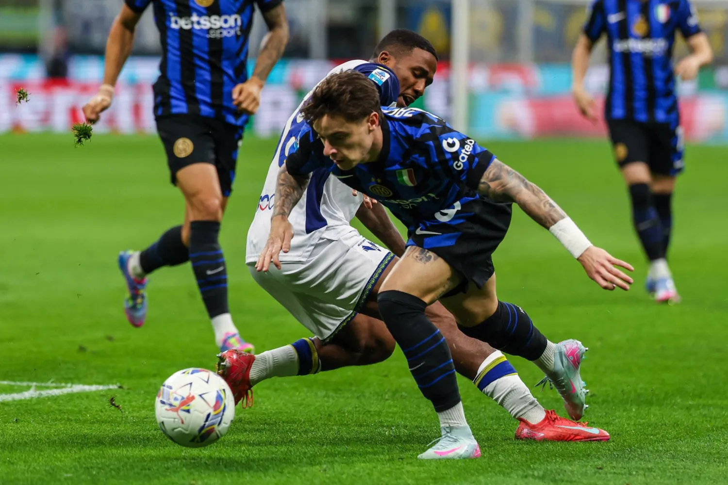 التشكيل الرسمي لمباراة فيرونا وإنتر ميلان في الجولة الـ11 من الدوري الإيطالي