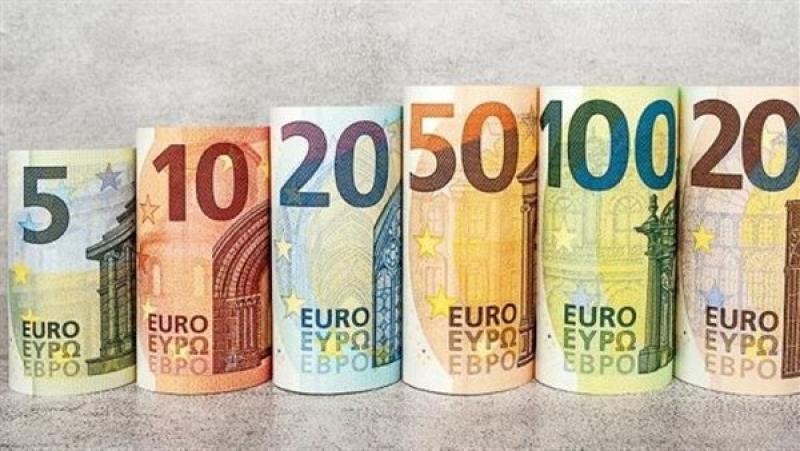 ارتفاع سعر اليورو أمام الجنيه في ختام تعاملات الأحد