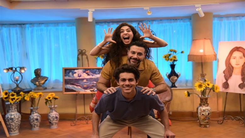 فيلم “ولنا في الخيال حب” يحقق إيرادات مليونية في يومين