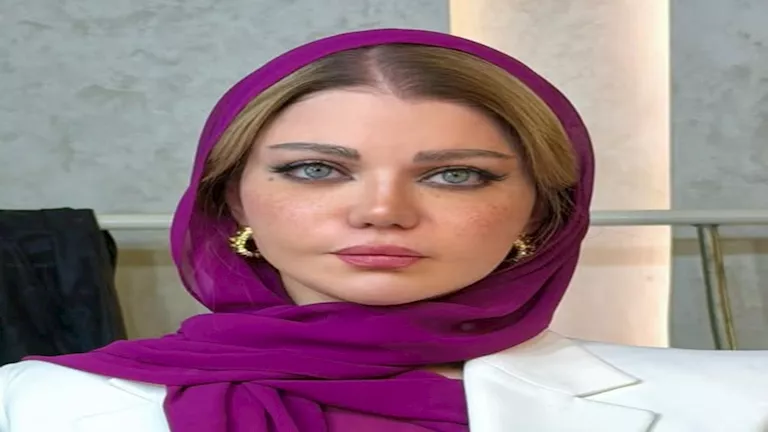 ياسمين الخطيب توضح سبب ارتدائها غطاء الرأس في حلقة عبد الله رشدي