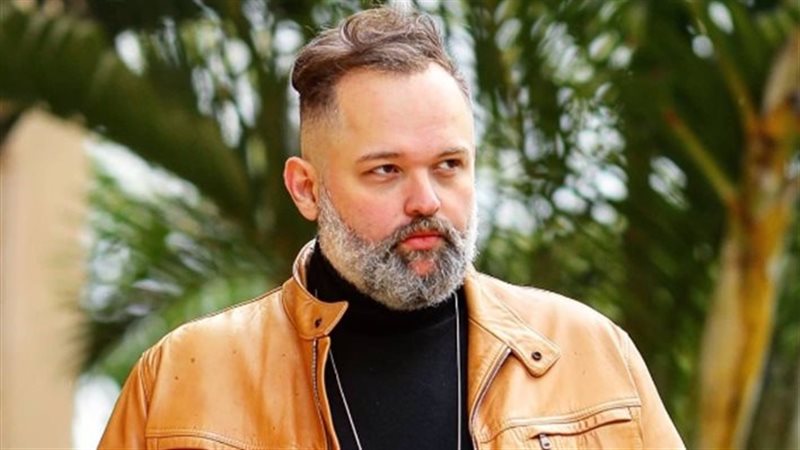 محمد محمود عبد العزيز يرزق بمولود جديد ويسميه على اسم والده الراحل