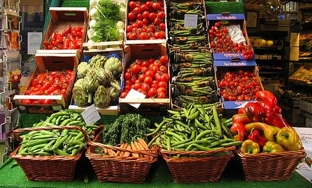 ارتفاع أسعار الفاكهة وتراجع الخضروات في مصر خلال أكتوبر 2025