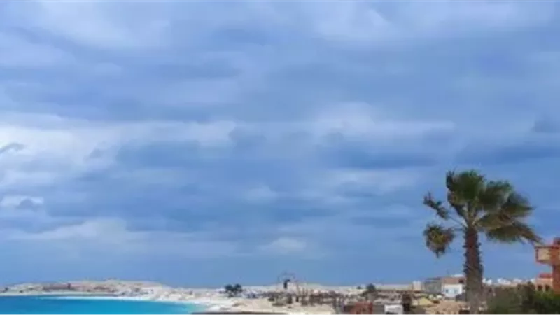 الأرصاد تتوقع طقسًا خريفيًا معتدلًا وأمطارًا خفيفة غدًا الأربعاء