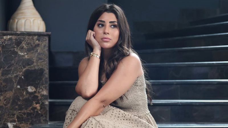 إصابة أيتن عامر في عينها أثناء تصوير مسلسلها الجديد “كلهم بيحبوا مودي”