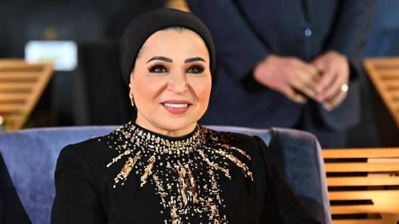 انتصار السيسي تعرب عن فخرها بالمصممين المصريين في افتتاح المتحف الكبير