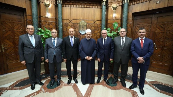 رئيس محكمة النقض يزور شيخ الأزهر لبحث تعزيز التعاون بين المؤسستين