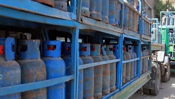 المصريّون يستقبلون زيادة جديدة في أسعار أنابيب البوتاجاز والبنزين والسولار