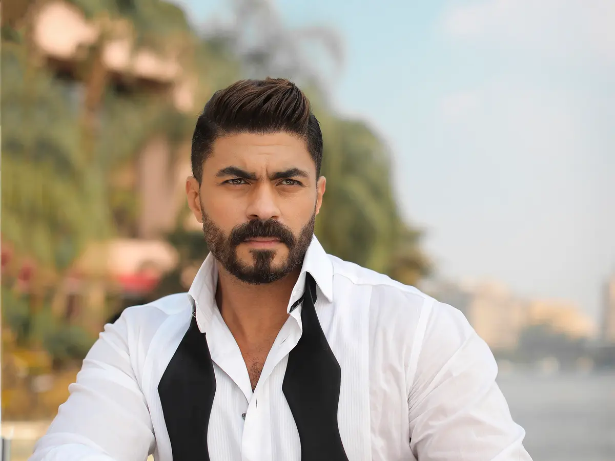 خالد سليم يحتفل بعيد ميلاده ويكمل ربع قرن في الفن