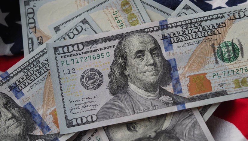 استقرار سعر الدولار أمام الجنيه عند مستويات 47.6 و47.7 جنيه