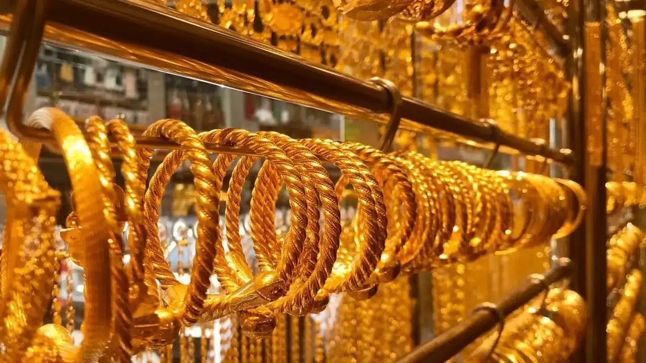 استقرار نسبي لأسعار الذهب في مصر مع تفاعلها مع الاقتصاد العالمي