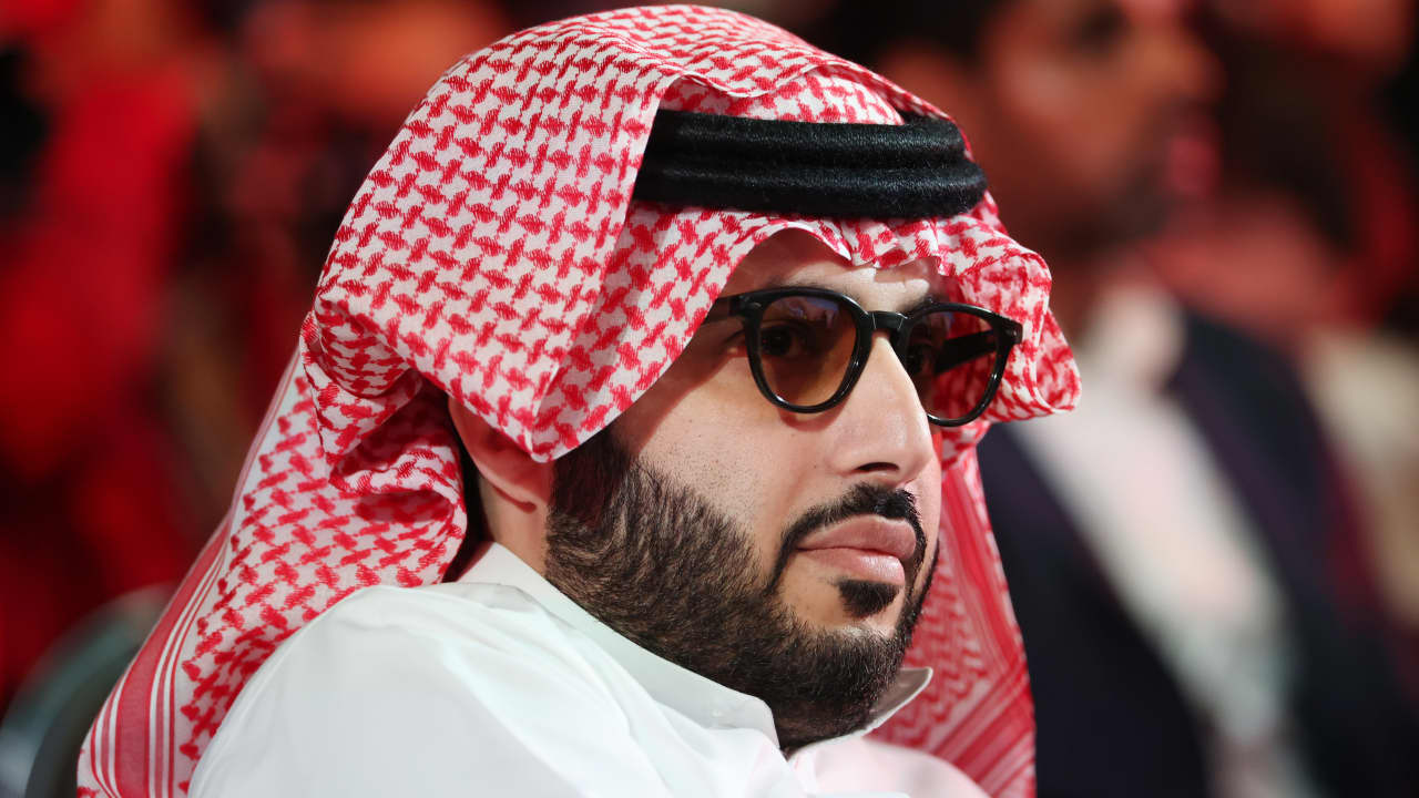 تركي آل الشيخ يبحث تعزيز التعاون الترفيهي والرياضي مع الشيخ منصور بن زايد في ابو ظبي