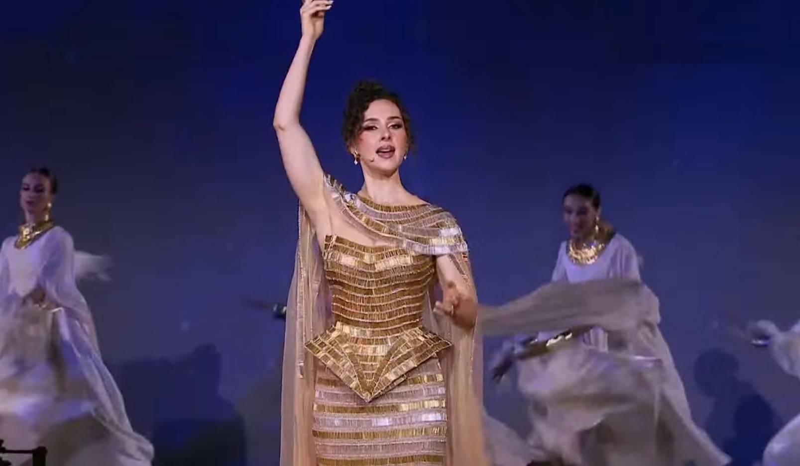 شيرين أحمد طارق: “ما زلت غير مصدقة ما عشته في احتفالية المتحف المصري.. وشعرت بدفء الجمهور المصري وحبه”