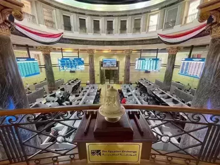 ارتفاع 10 قطاعات في البورصة مقابل تراجع 6 قطاعات بجلسة الخميس