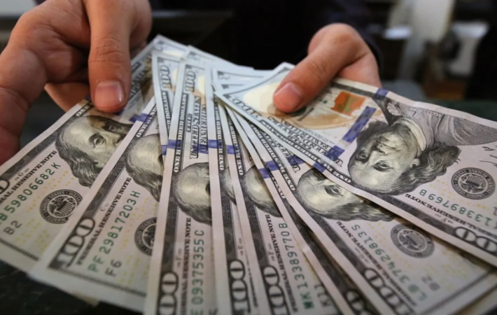 استقرار سعر الدولار اليوم في البنوك المصرية عند مستويات منتصف الـ 47 جنيهًا