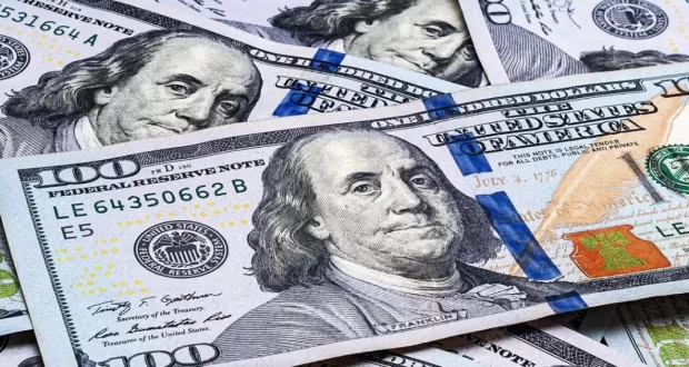 استقرار سعر الدولار مقابل الجنيه في البنوك المصرية اليوم الاثنين