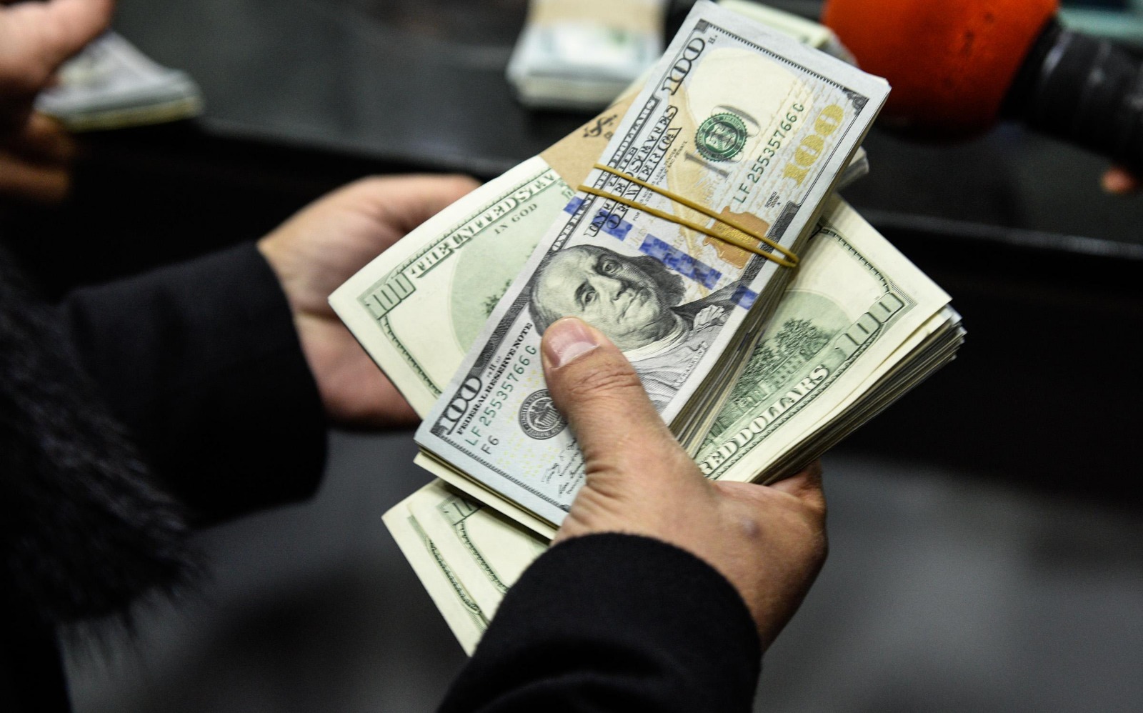 استقرار سعر الدولار أمام الجنيه المصري اليوم الخميس 25/12/2025