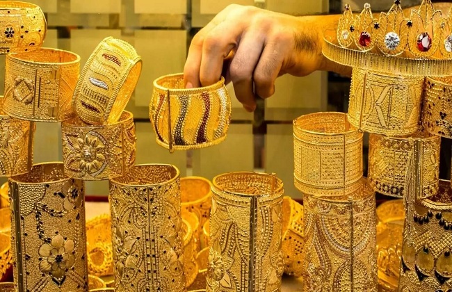 تذبذب في أسعار الذهب عالميًا ومحليًا بعد صعود لأعلى مستوى في ستة أسابيع