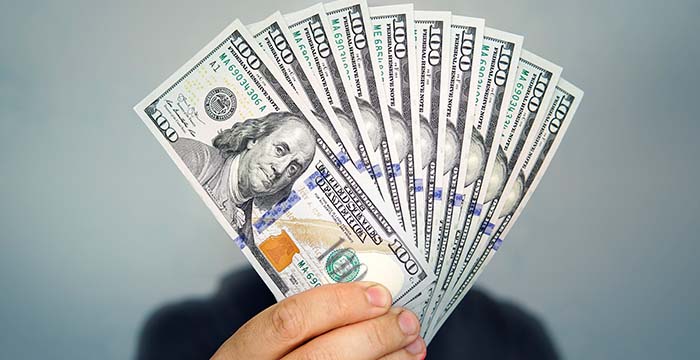 استقرار سعر الدولار أمام الجنيه في البنوك المصرية الخميس 4 ديسمبر 2025