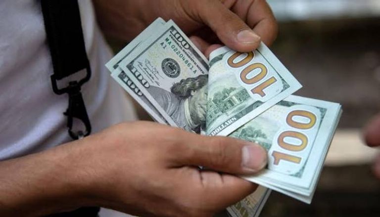 استقرار سعر الدولار أمام الجنيه المصري في تعاملات الخميس بالبنوك الرئيسية