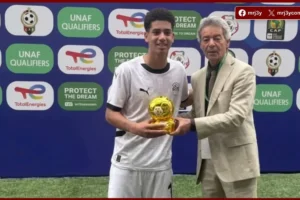 دانيال تامر يتوج بجائزة الأفضل