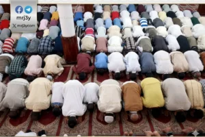 هل يجوز الدعاء بآية من القرآن أثناء السجود؟.. دار الإفتاء توضح الحكم الشرعي