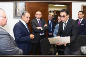 وزير الخارجية يتفقد أوضاع الجاليات المصرية في الدول العربية