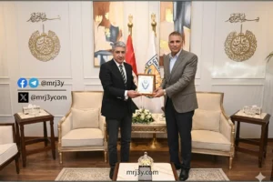 وزير السياحة يلتقى محافظ جنوب سيناء لدعم القطاع السياحي وزيادة أعداد السائحين الوافدين