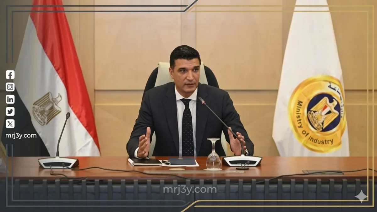 وزير الصناعة