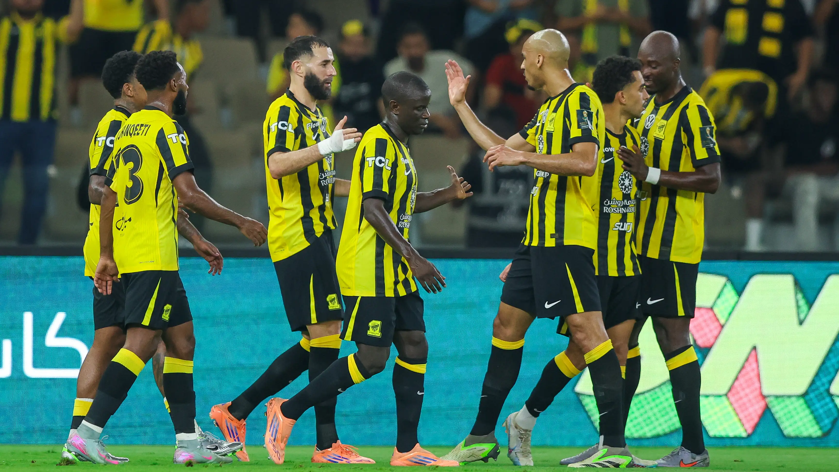 القنوات الناقلة لمباراة الاتحاد والحزم في دوري روشن السعودي 2026 وموعد اللقاء والتردد