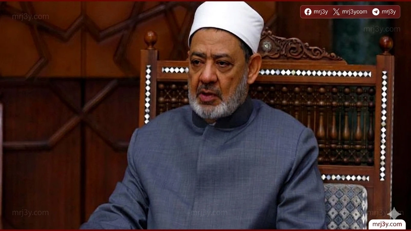 شيخ الأزهر يُعزّي رئيس الوزراء في وفاة والده اللواء كمال مدبولي
