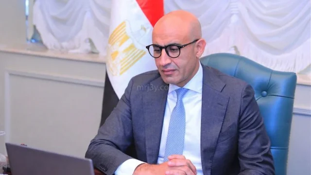 محمد عبد اللطيف وزير التعليم