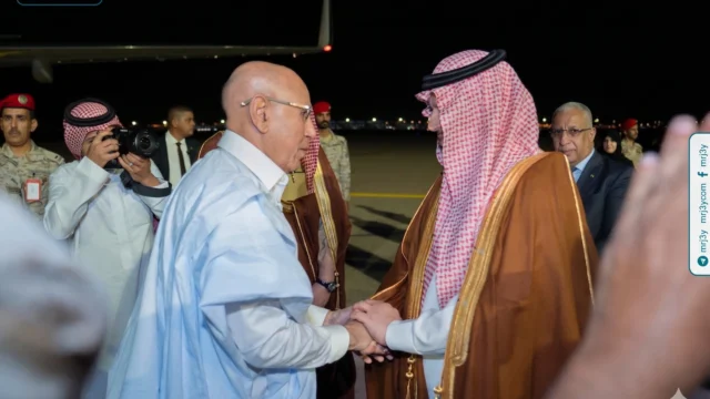 محمد ولد الشيخ الغزواني يصل المدينة المنورة لزيارة المسجد النبوي