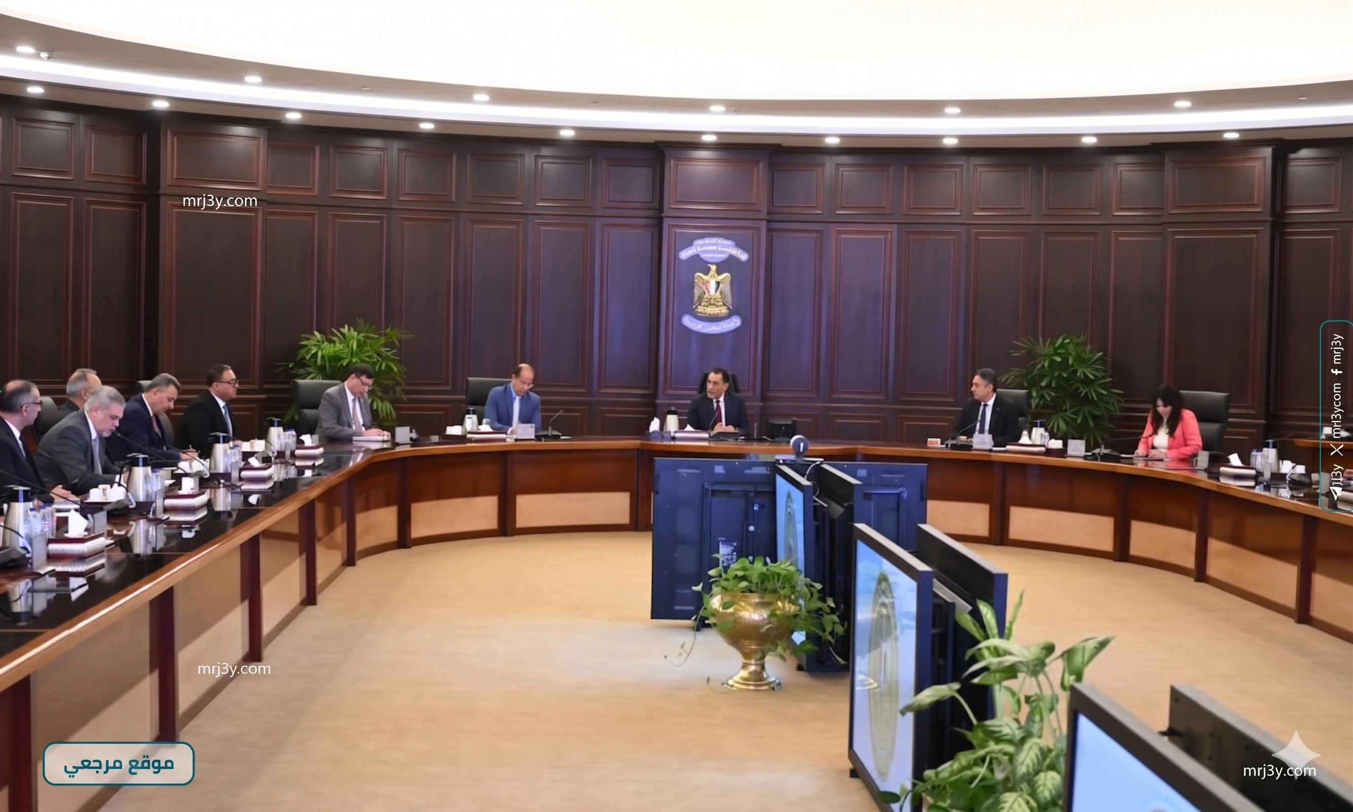مدبولي يتابع مشروع مركز عالمي للحبوب