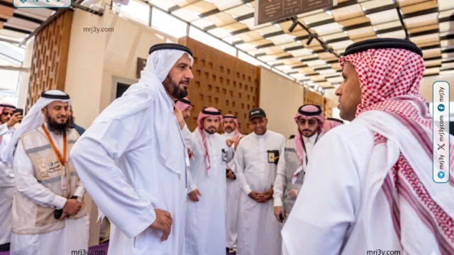 وزير الحج يتفقد منفذ الحديثة استعدادا لموسم حج 1447هـ