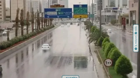 أمطار غزيرة تضرب القصيم