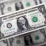 الدولار يقترب من أعلى مستوى أسبوع مع تصاعد التوترات الجيوسياسية