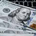 تراجع الدولار امام الجنيه في ختام تعاملات الاربعاء المصرفية