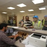 وزير العمل يعلن صرف منحتين للعمالة غير المنتظمة بدءا من اليوم