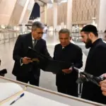 المتحف المصري الكبير يستقبل رئيس وزراء بوروندي وحرمه بالقاهرة