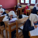 رئيس منطقة الإسكندرية الأزهرية يختتم جولات متابعة امتحانات النقل بالمعاهد اليوم الخميس 7 مايو 2026